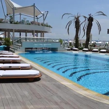 Apartmán White Tower Studio Deluxe - Mamaia Summerland