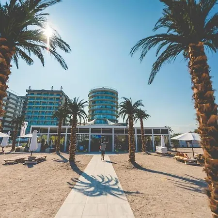 White Tower Studio Deluxe - Mamaia Summerland *