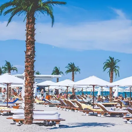 Apartmán White Tower Studio Deluxe - Mamaia Summerland